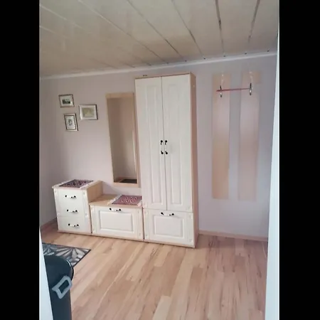 Daire Grosszuegige Mit Viel Platz Zwischen Tollenseesee Und Mueritz