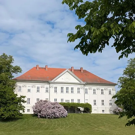 Διαμέρισμα Grosszuegige Mit Viel Platz Zwischen Tollenseesee Und Mueritz *